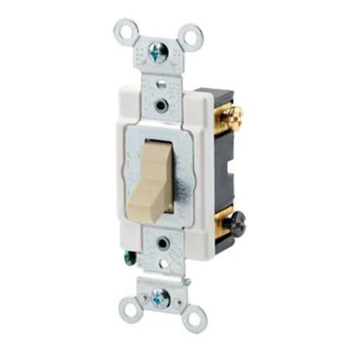 Interruptor Bipolar de Palanca Leviton 15A 250V con Línea a Tierra Marfil